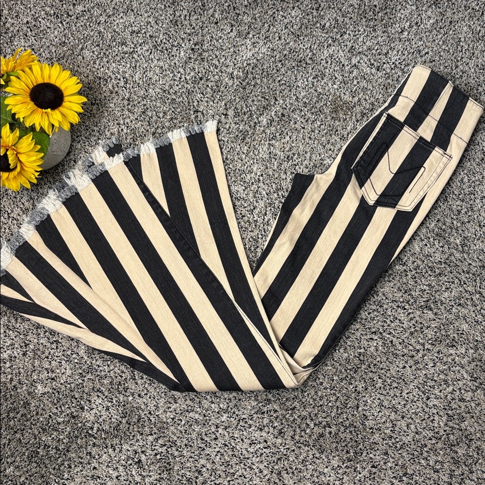 Show Me Your Mumu Berkeley Bells Casablanca Stripe - Picture 5 of 6